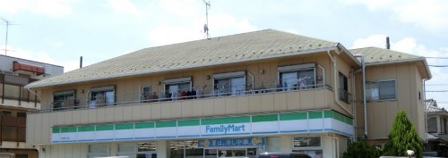 コンビニ　ファミリーマート 早宮四丁目店（コンビニ）まで626m