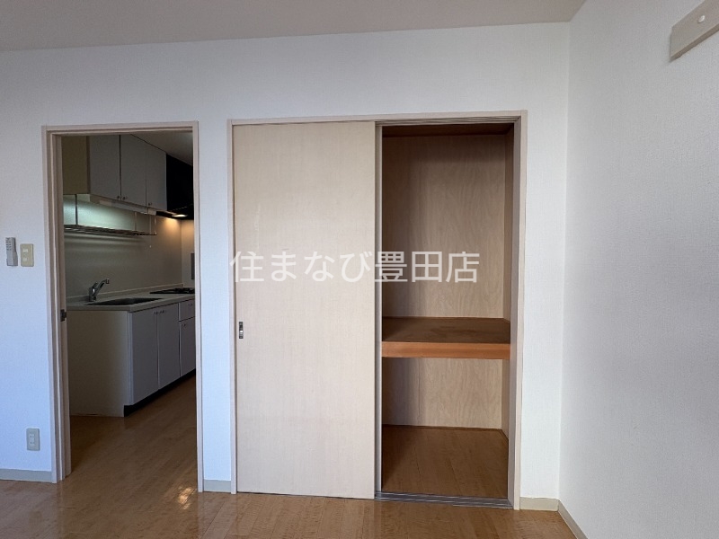 収納　同型タイプ