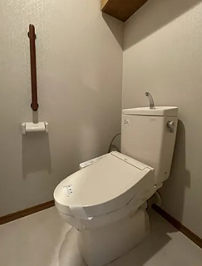 トイレ　※別部屋の参考写真です。