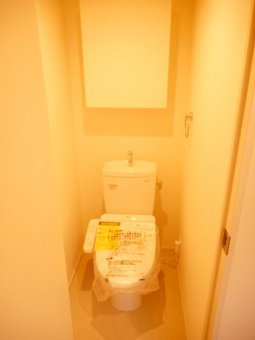 トイレ　※写真は101号室