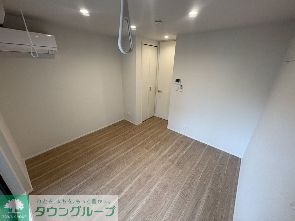 居室・リビング　同会社施工参照　現状優先