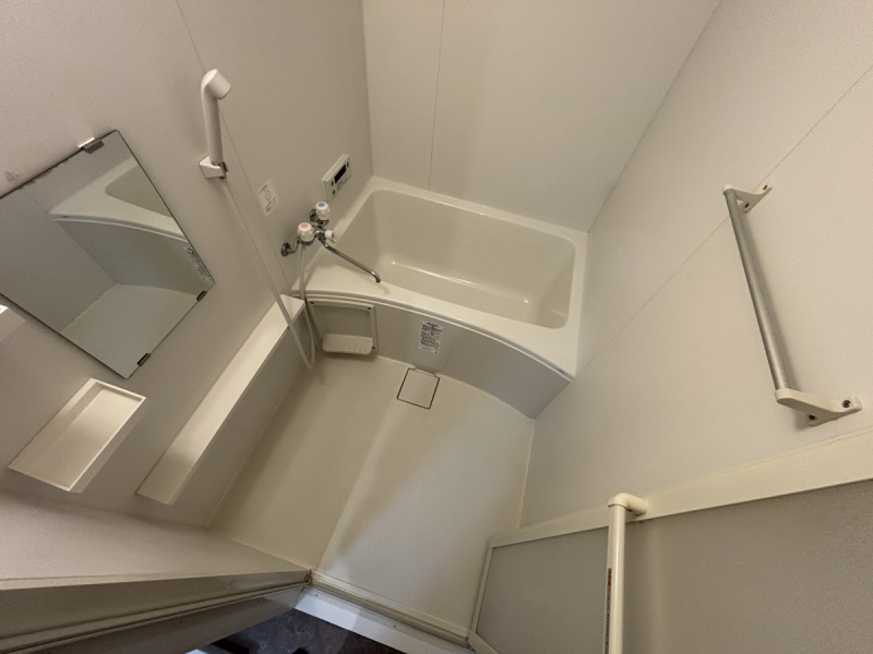 バス・シャワールーム　間取り違う部屋の写真