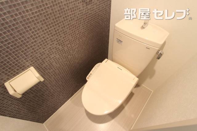 トイレ　※１０３号室の写真です