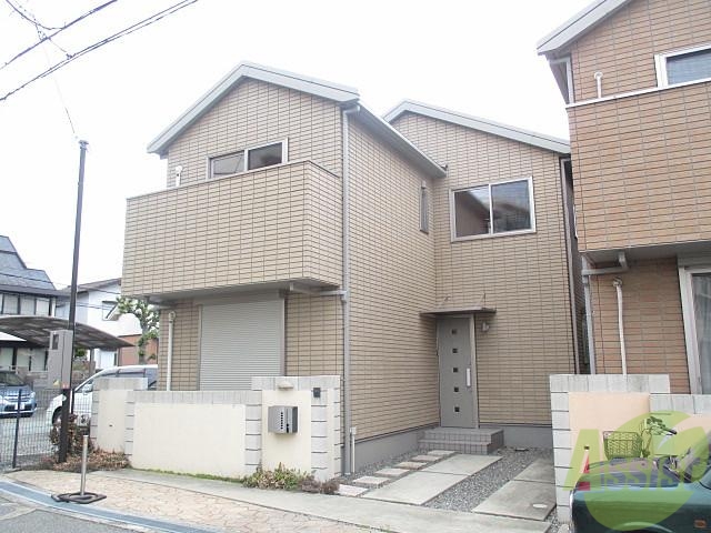 建物外観　豊中市桜の町「ＥＮＪＵ　Ａ棟」