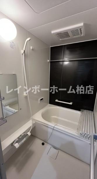 バス・シャワールーム　同施工。参考資料。