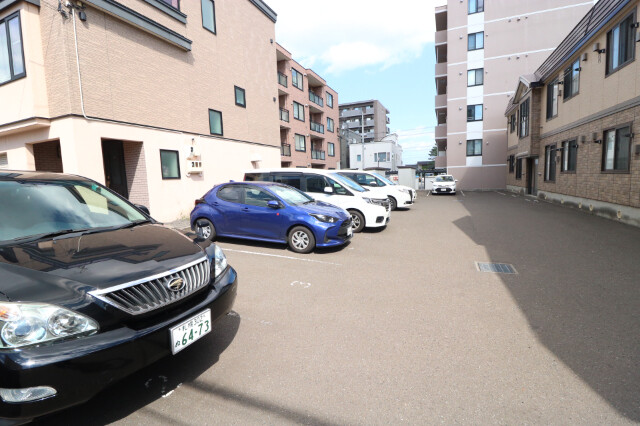 駐車場　専用駐車場スペース♪