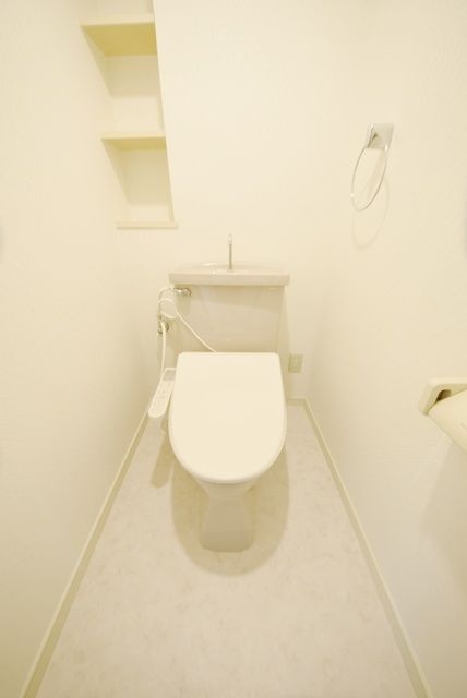 トイレ　※同建物　同タイプ間取り設備施工例　現況優先