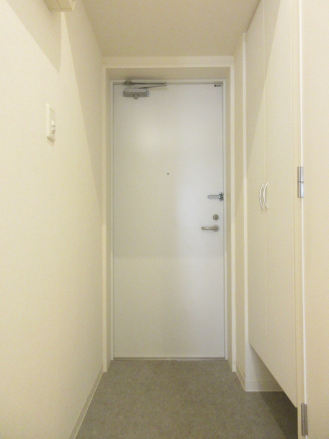 玄関　同タイプの他のお部屋