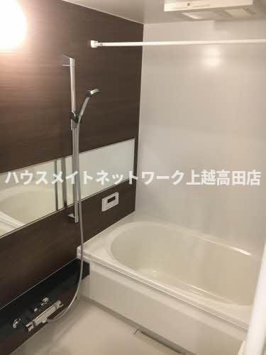 バス・シャワールーム　浴室
