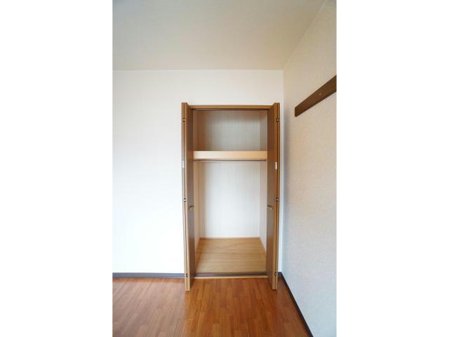 収納　写真は他の号室です