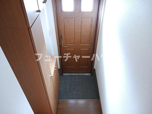 K 13Aの玄関写真