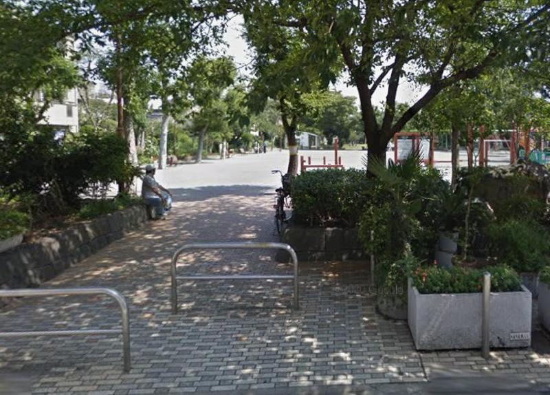 公園　お花茶屋公園（公園）まで93m