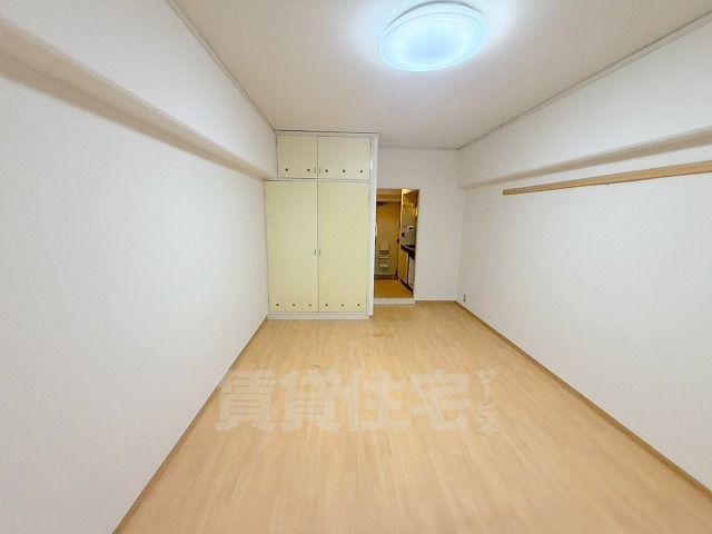 ストークマンション西中島の居間写真