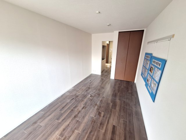 その他部屋・スペース　★きれいなフローリングのお部屋★リフォーム中です。