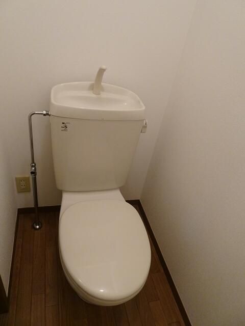 トイレ　参考写真