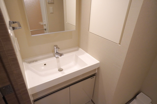 洗面設備　※写真は同タイプ住戸です。