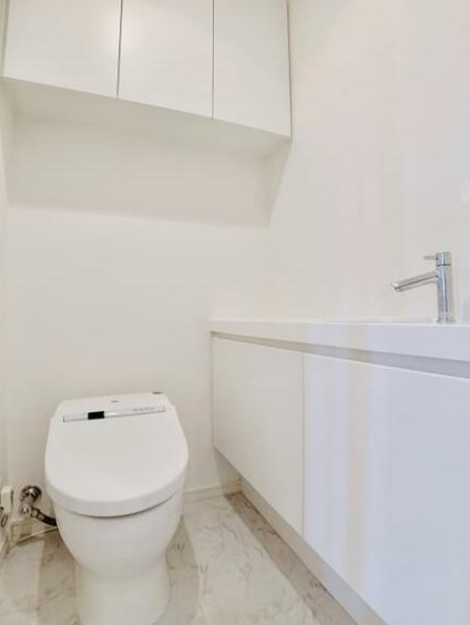 トイレ　コンパクトで使いやすいトイレです