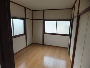 東浜町貸家の居間写真