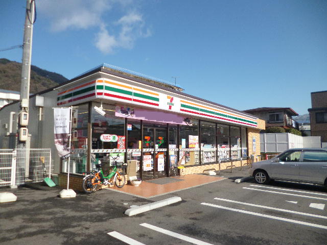 コンビニ　セブンイレブン広島八木4丁目店（コンビニ）まで741m