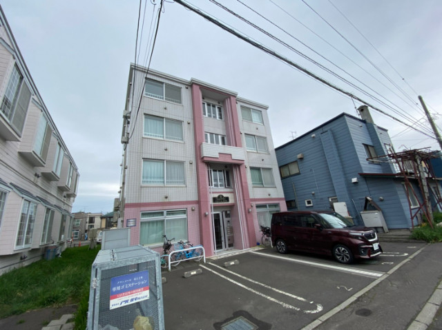 建物外観　札幌市東区北２２条東「グランメール北２２条」