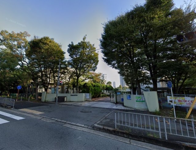中学校　豊中市立第九中学校（中学校）まで979m