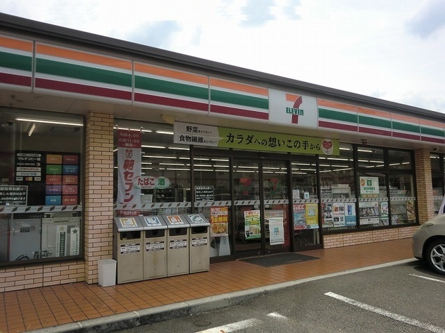コンビニ　セブンイレブン東海学院大学前店（コンビニ）まで585m