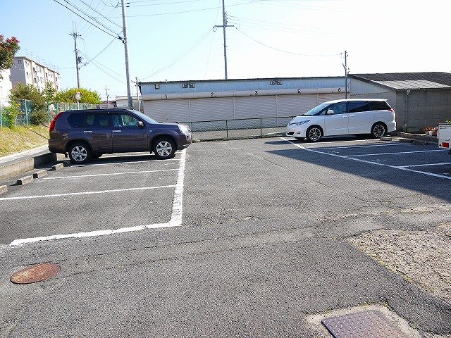 駐車場　駐車スペースもあります