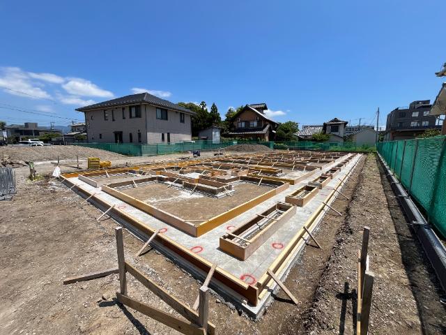 建物外観　建築現場