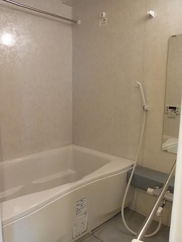 バス・シャワールーム　追焚機能付きバスルーム（浴室乾燥機あり）