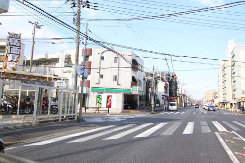 コンビニ　ローソン 市川湊店（コンビニ）まで465m