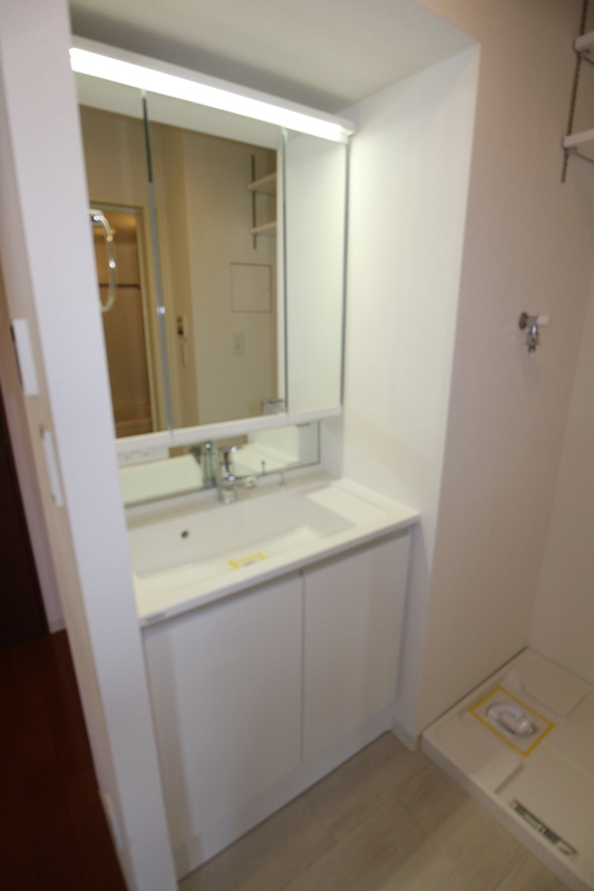 洗面設備　※別部屋の参考写真です。