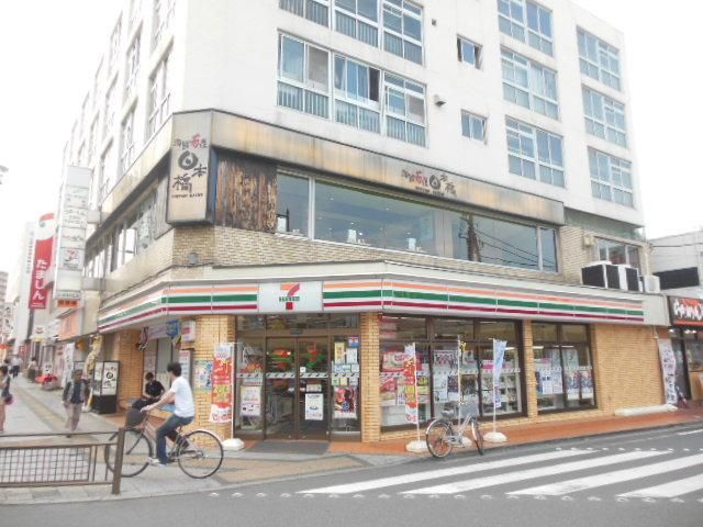 コンビニ　セブンイレブン（コンビニ）まで400m