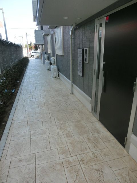 エントランス　お部屋へはこちらから