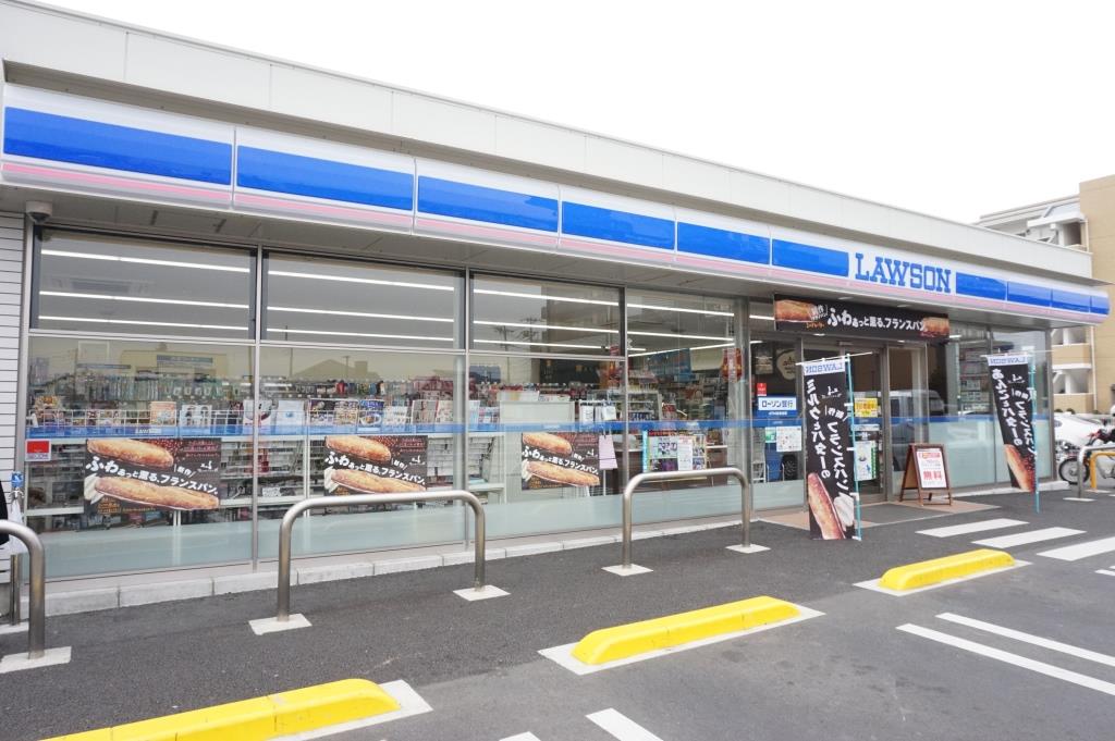 コンビニ　ローソン 岩槻駅西口店（コンビニ）まで893m