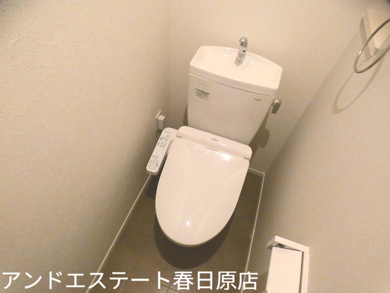 トイレ　快適ウォシュレット付き