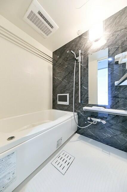 バス・シャワールーム　※写真は同タイプ住戸です。