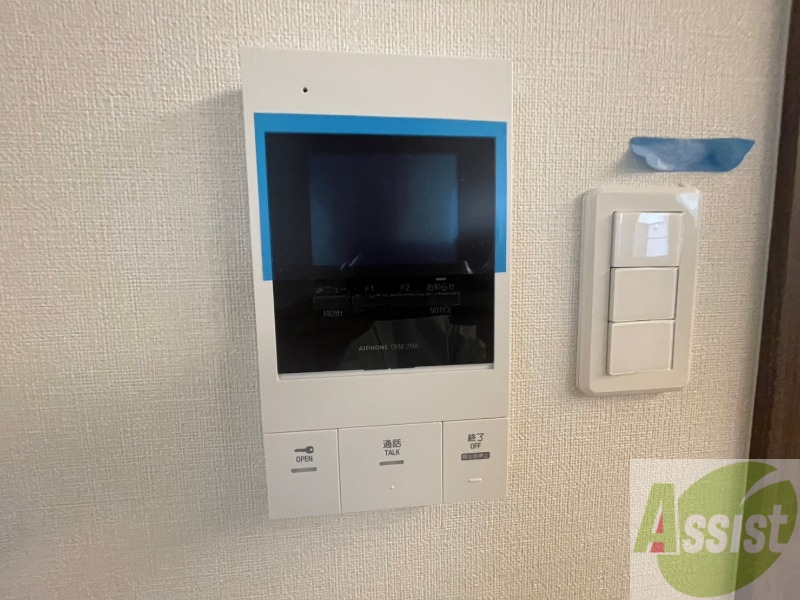セキュリティ　ＴＶモニター付インターホンです。来客者の顔が見えるので安心！