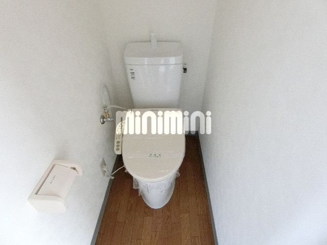 トイレ　嬉しい洋室のトイレです。