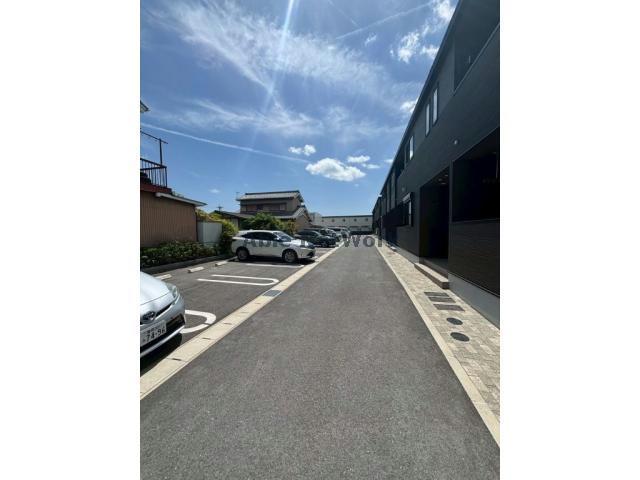 駐車場　駐車場
