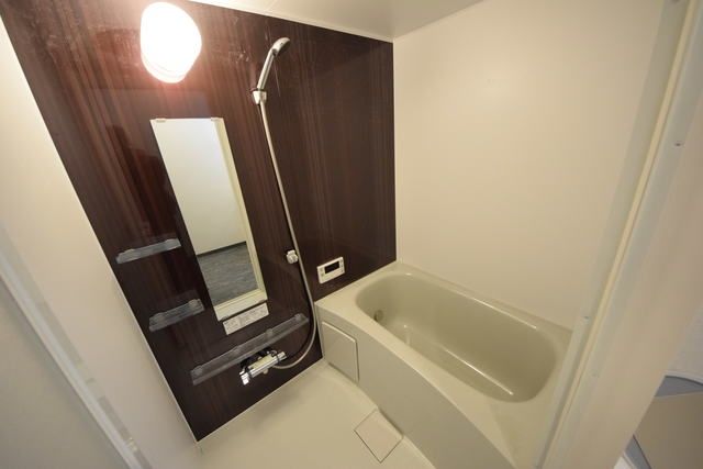 バス・シャワールーム　※同タイプ住戸参考写真