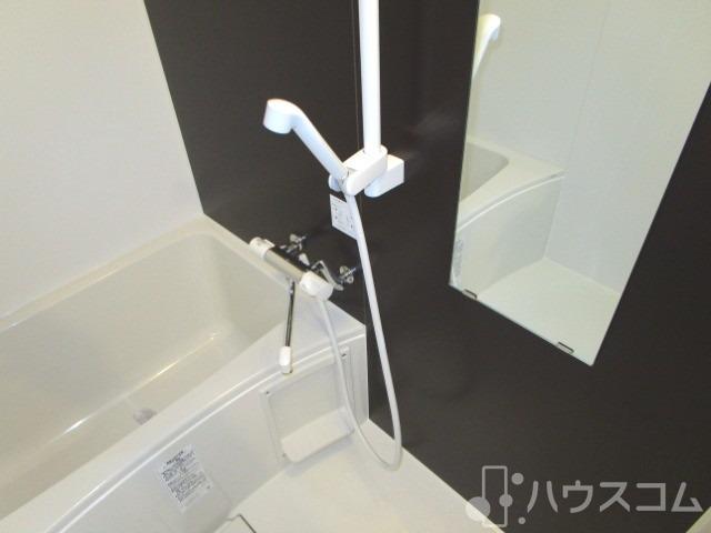 バス・シャワールーム　一日の疲れをお取りくださいませ。