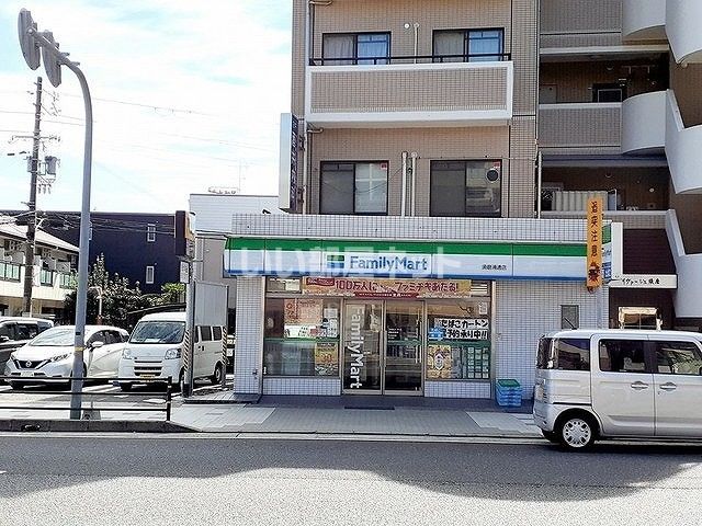 コンビニ　ファミリーマート 須磨浦通店（コンビニ）まで985m