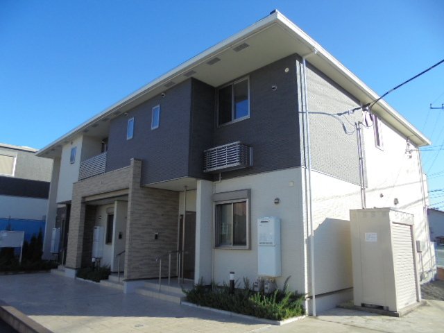 建物外観　落ち着いた雰囲気の外観です