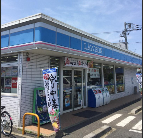 コンビニ　ローソン 成田郷部店（コンビニ）まで751m