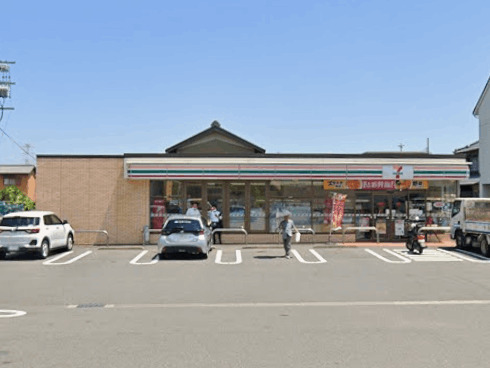 コンビニ　セブンイレブン桑名多度町香取店（コンビニ）まで323m