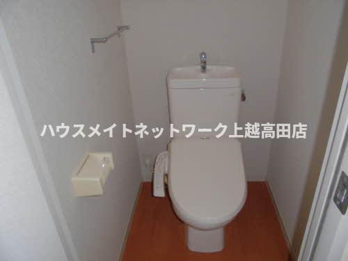 トイレ　温水洗浄暖房便座