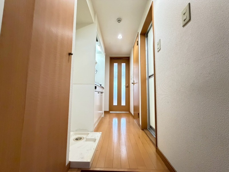 その他　玄関からの様子