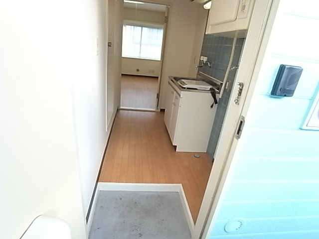 玄関　同一仕様部屋