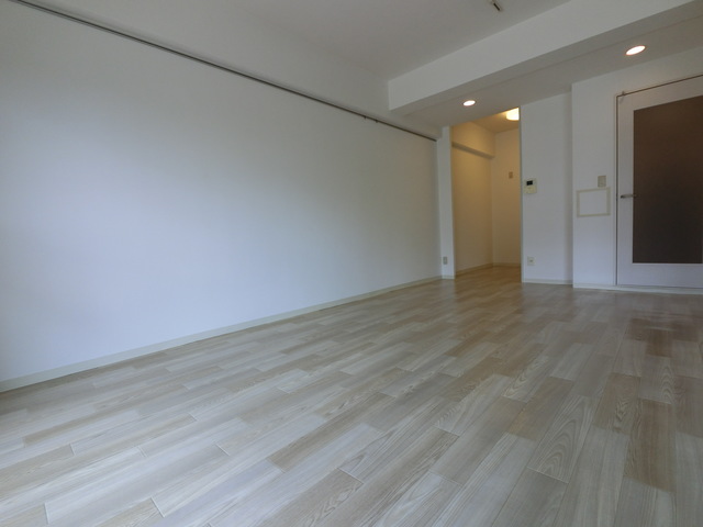 居室・リビング　※別部屋参考写真。完工後の現況優先。