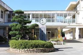 小学校　神部小学校（小学校）まで1700m
